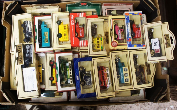 Collection of Boxed Dinky Advertising 159e62