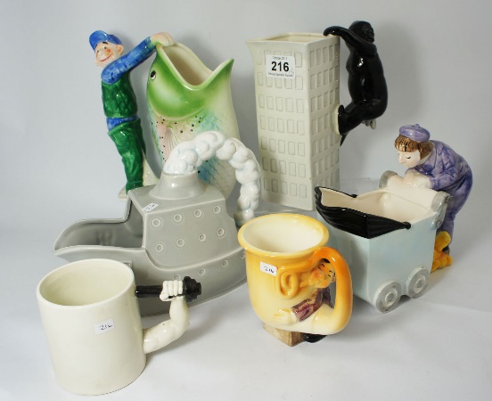 A Collection of Novelty Teapots 159ec9