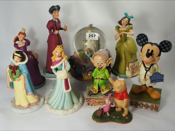 A collection of Walt Disney Art 159ee9