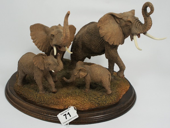 Country Artists Figure Elephants 15a3e7