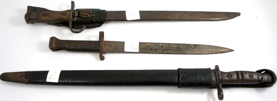 Three English Military Bayonets 15a595