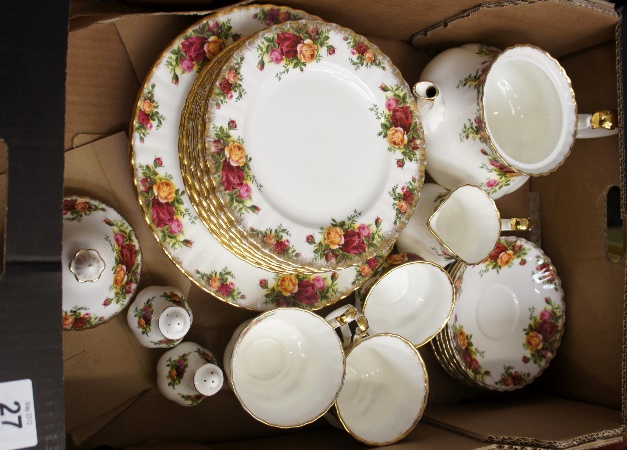 Tray of Royal Albert Old Country