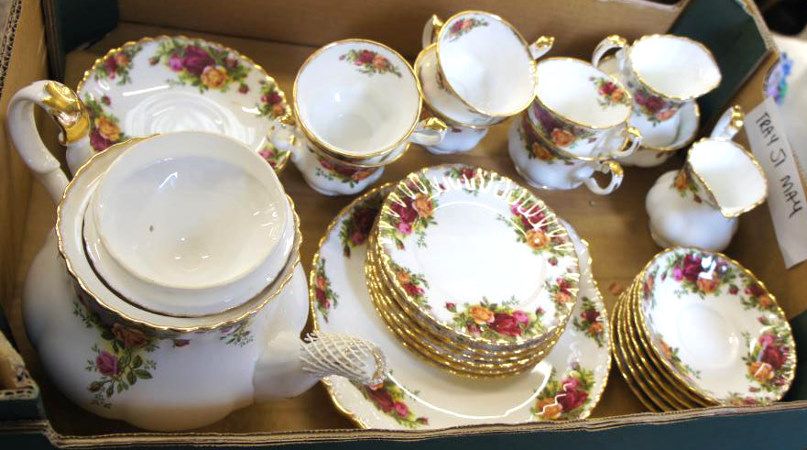 Tray comprising Royal Albert Old Country