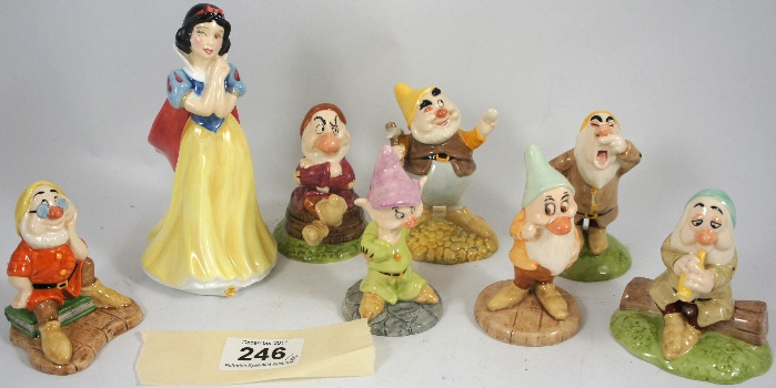 Royal Doulton Snow White and the 15a980