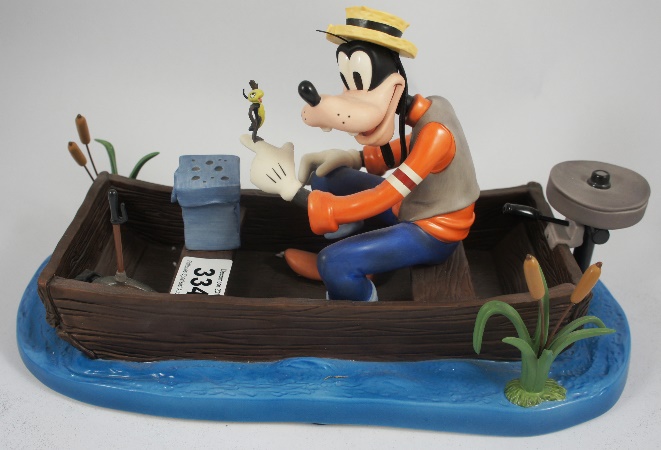 Walt Disney Art Classics Large Figure