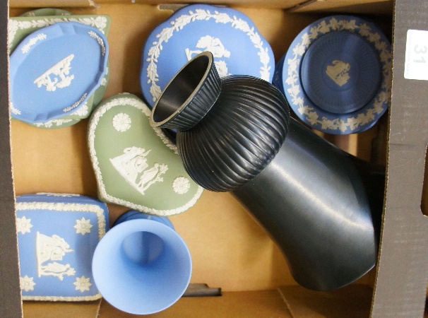 A collection of Wedgwood jasperware