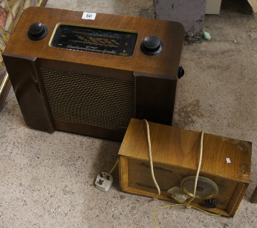 Wooden cased Regentone Radio and 15aa47