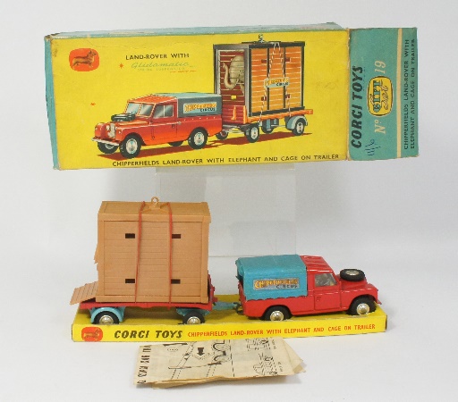 Corgi Toys Chipperfields Land Rover