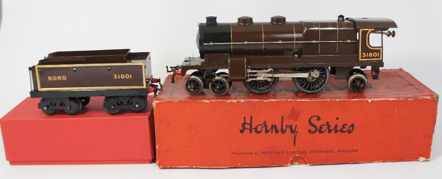 Horby O Gage Clockwork Loco and 158842