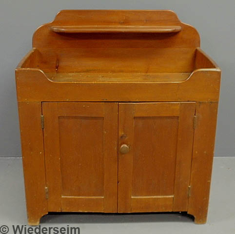 Pine dry sink 19th c. As found. 39h.x36w.x19d.