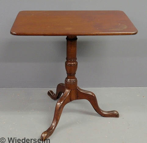 Georgian mahogany candlestand c 1800 158a02