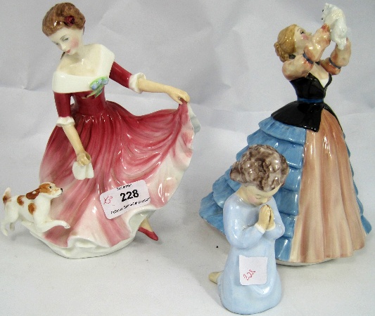 Royal Doulton Figures Susan HN2952 My