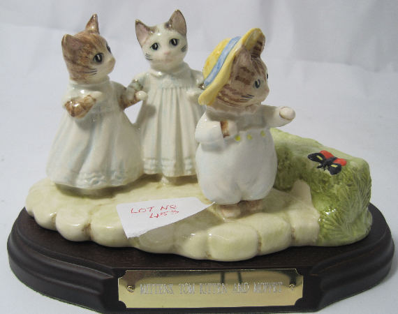 Beswick Beatrix Potter Tableau Mittens