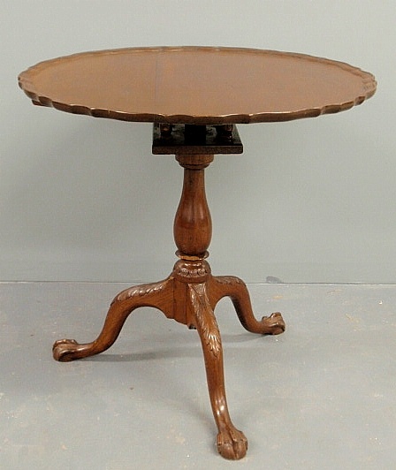 Chippendale mahogany piecrust tea table