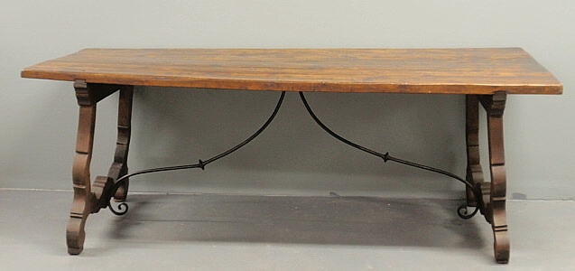 Italian harvest table with a rectangular