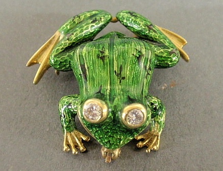 Frog brooch 18k yg with green enameled