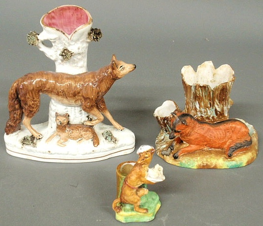 Porcelain fox-form toothpick holder