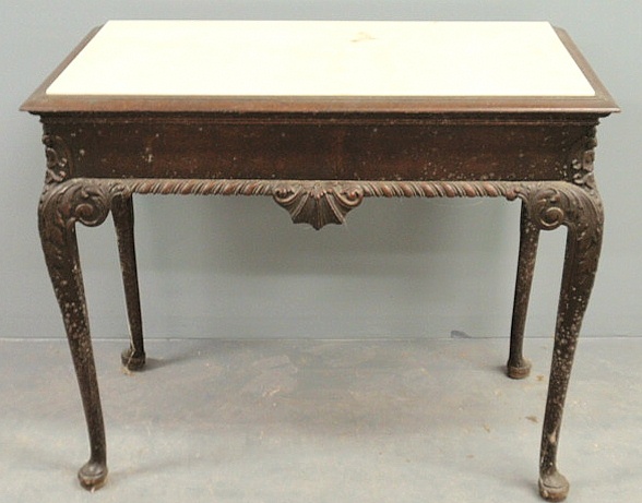 Queen Anne style mahogany mixing table