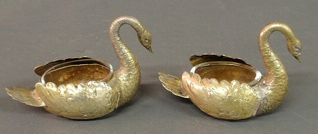 Two silver swan-form master salts