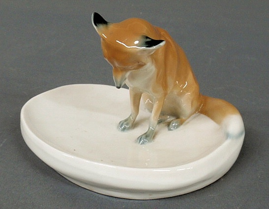 Meissen porcelain ashtray with a seated