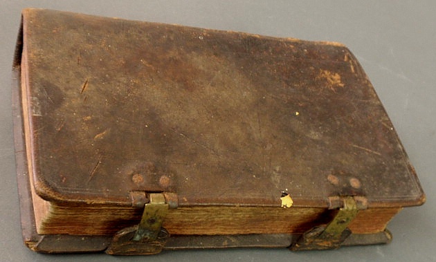 Leather bound German bible printed 15903f