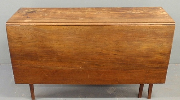 Hepplewhite walnut drop-leaf table.