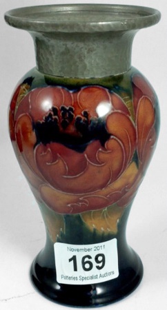 Moorcroft Vase decorated with Poppies 1591d4