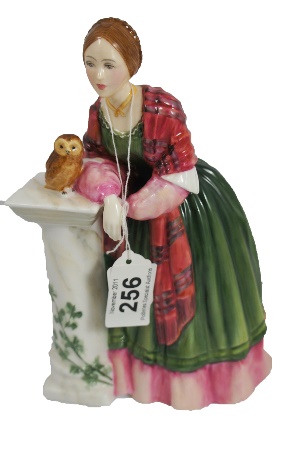 Royal Doulton Figure Florence Nightingale 15920d