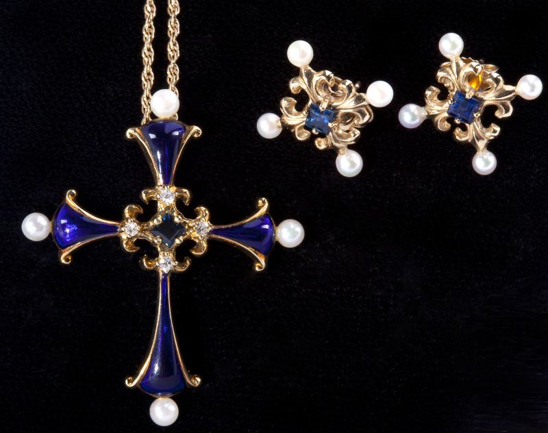 Enamel Diamond and Pearl Cross 15bb14