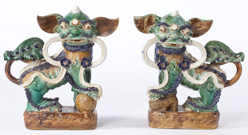 Pair of Large Chinese Foo Dogscirca 15bb58
