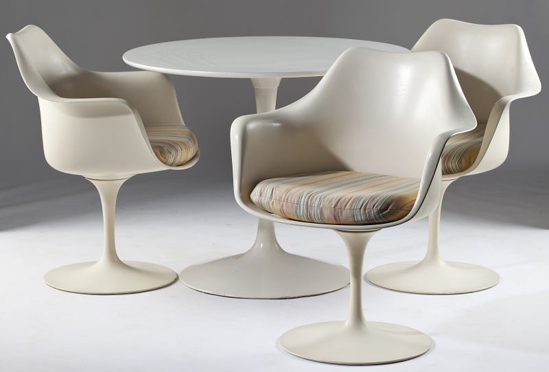 Eero Saarinen Tulip Chairs and 15bc00