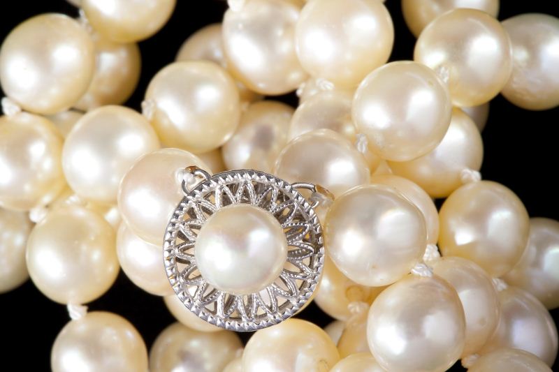 Double Strand Pearl Necklaceconsisting 15bc65