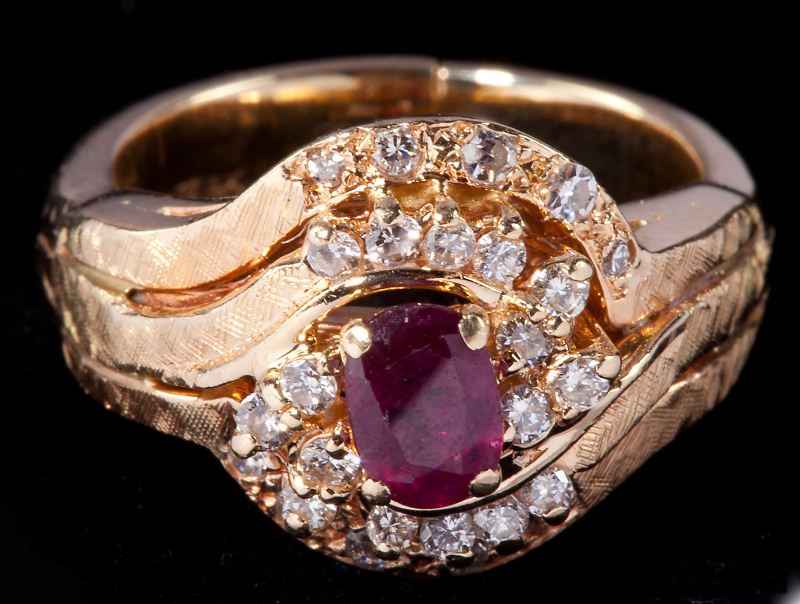 Ruby and Diamond Cocktail Ringcentering