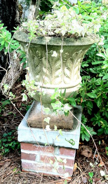 Pair of Cast Stone Garden Urnswith 15be7a