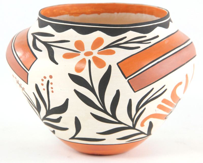 Acoma Pottery Vesselpainted with 15bfa8