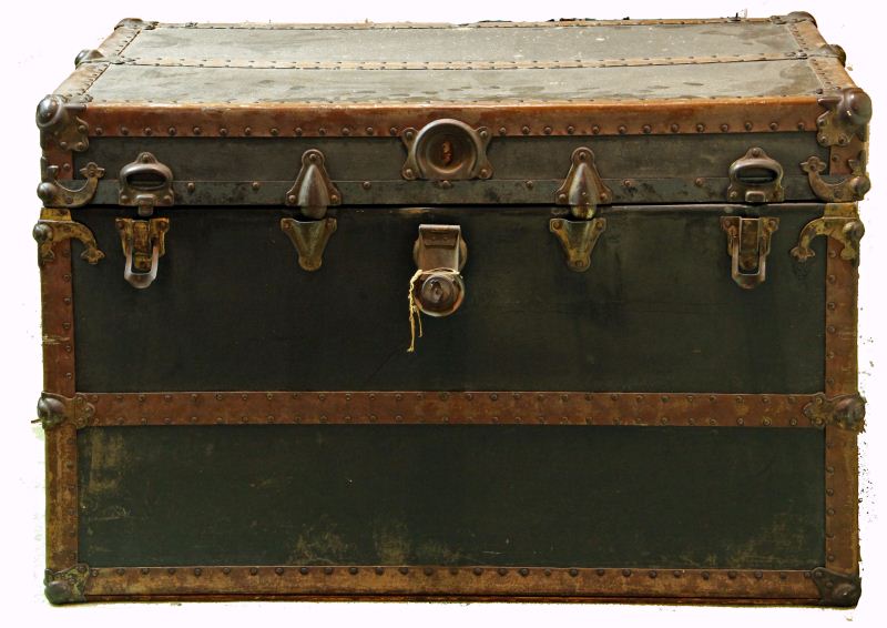 Antique Traveling Trunk with Treasuresincluding 15bfcb