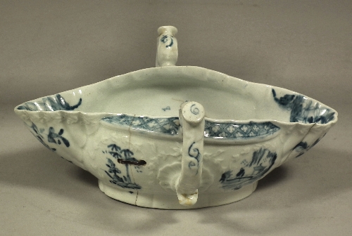An early Worcester blue and white porcelain