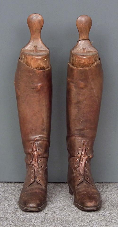 A pair of gentleman's brown leather