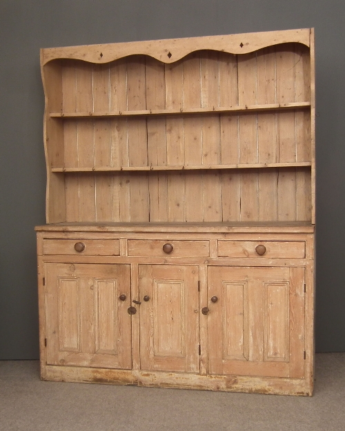 A 19th Century stripped pine dresser 15c1ff