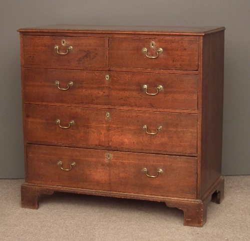 A George III oak chest of drawers 15c1f7