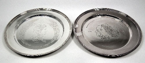 Two Elizabeth II silver dishes 15c227