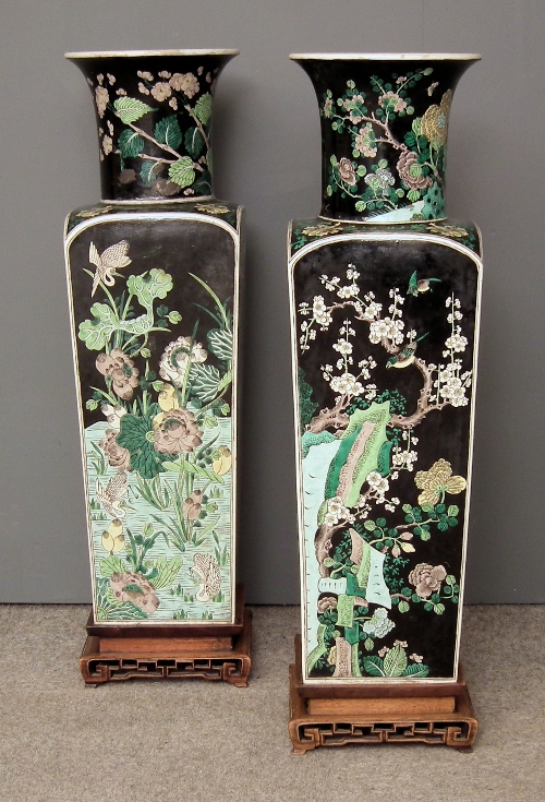 A pair Chinese porcelain Famille 15c365