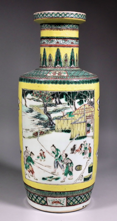 A Chinese porcelain Rouleau  15c37f