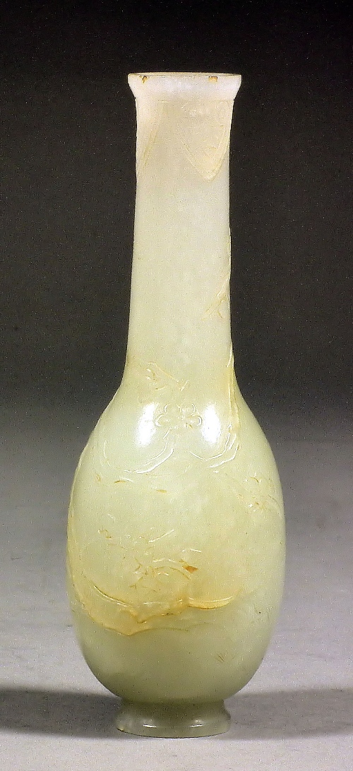 A Chinese white jade small bottle 15c3bb