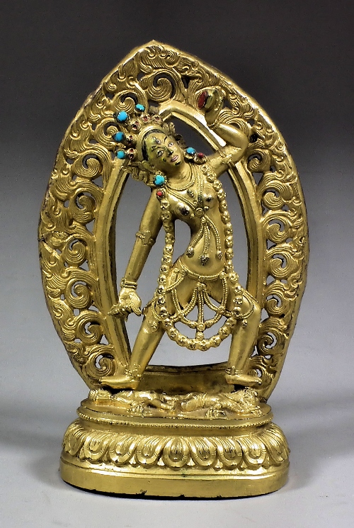 An 18th Century Tibetan gilt bronze 15c3e4