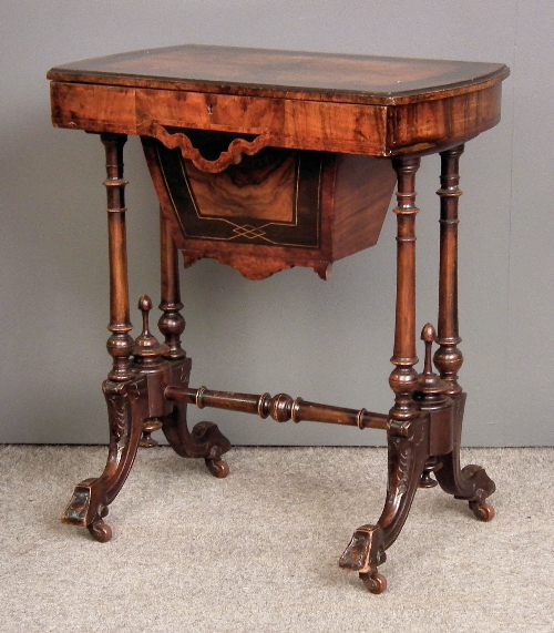 A Victorian walnut rectangular 15c473