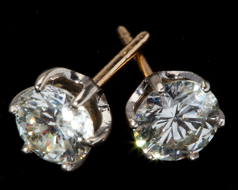 Pair of Diamond Stud Earringseach