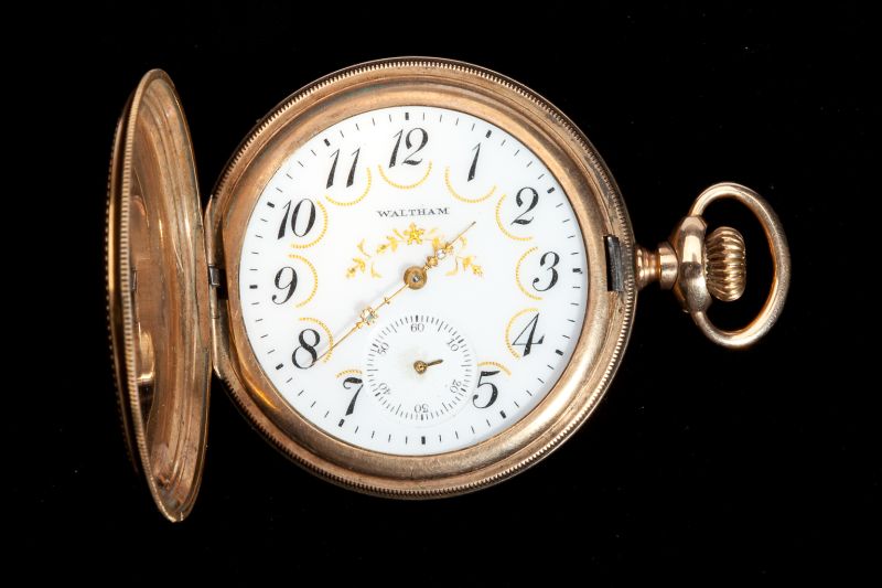 Gent s Pocket Watch Walthamin ornately 15c612