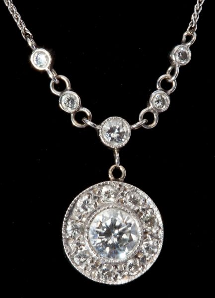 Edwardian Diamond Pendant Necklacecentering 15c705