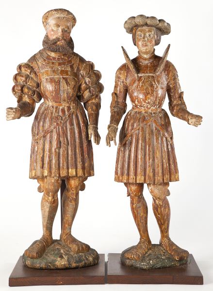 Pair of Continental Carved Court 15c8d0